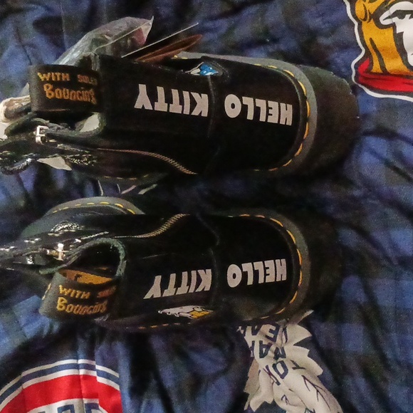 Hello kitty black combat boots sz us 6 - Picture 3 of 5